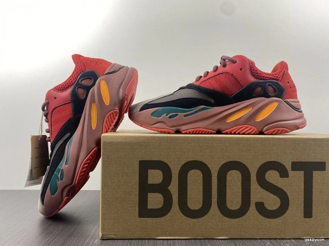 HQ6979 Adidas Boost Yeezy 700 Hi-Res Red 0911